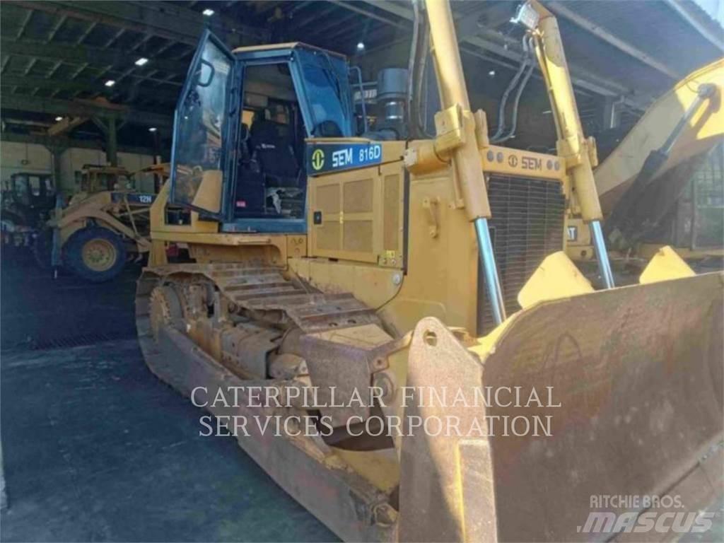 SEM MACHINERY SEM816D Kāpurķēžu buldozeri