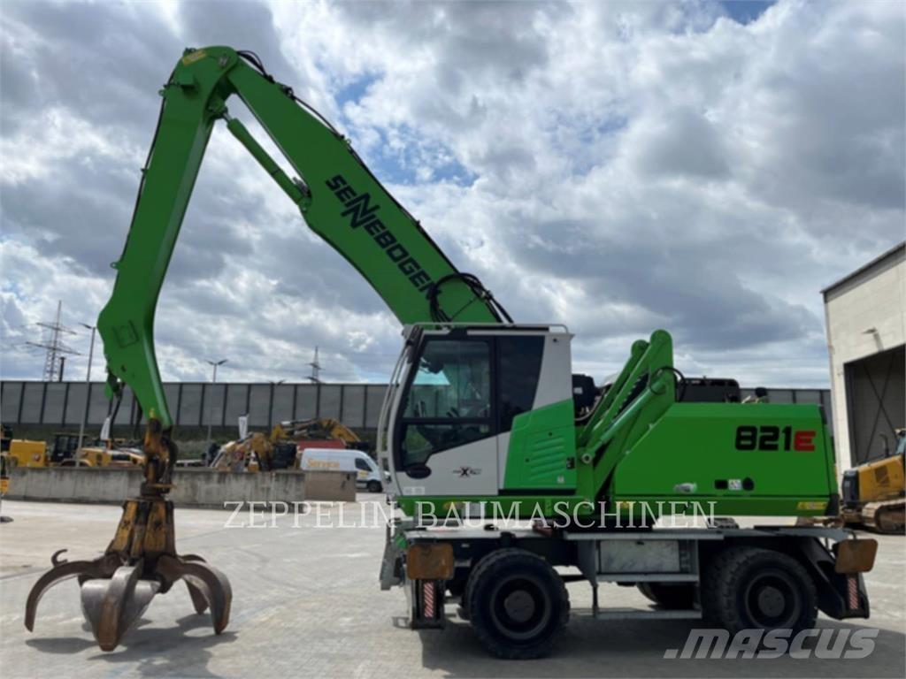 Sennebogen 821E Demontāžas ekskavators