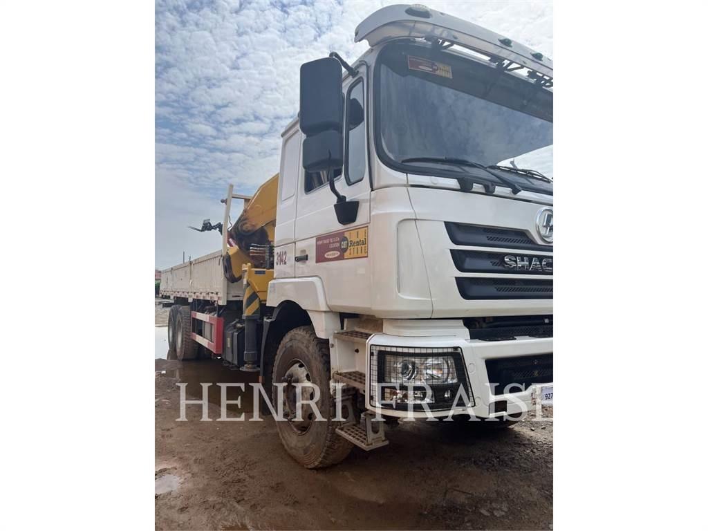 Shacman CAMION GRUE 12T Visurgājēji celtņi