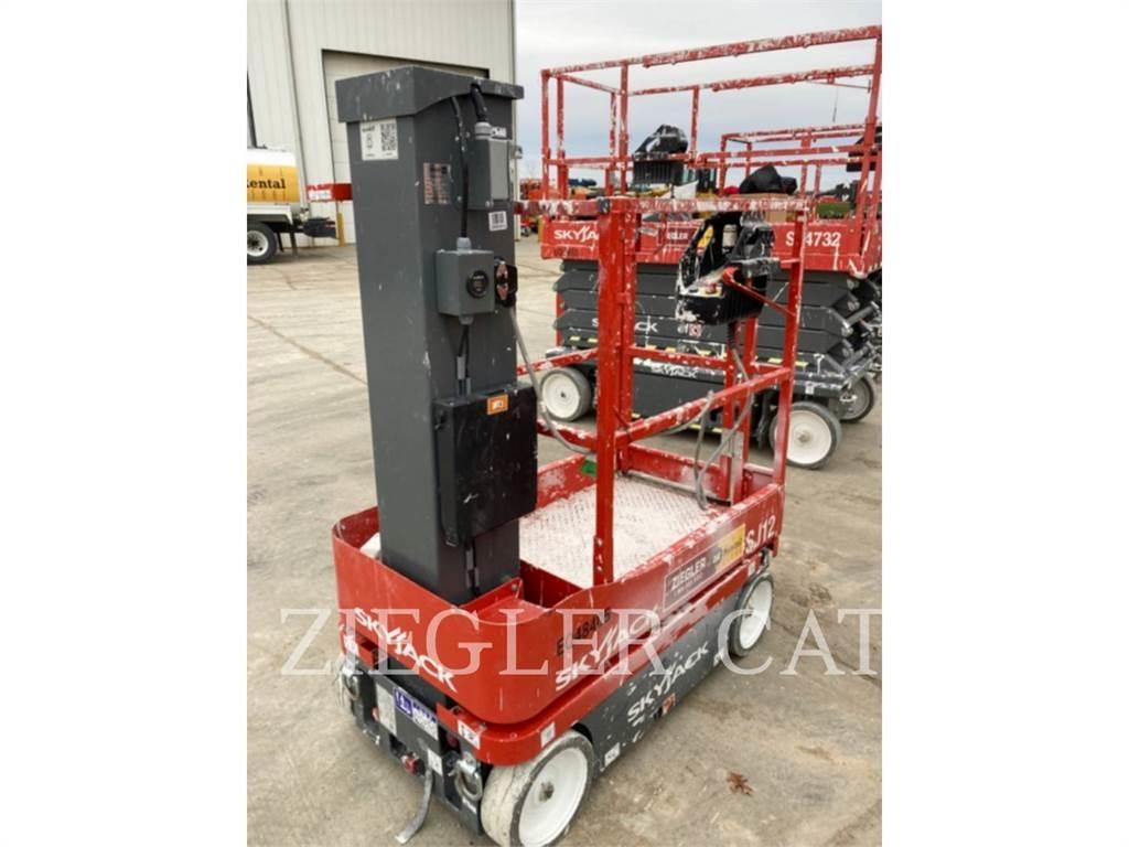 Skyjack SJ12 Šķerveida pacēlāji