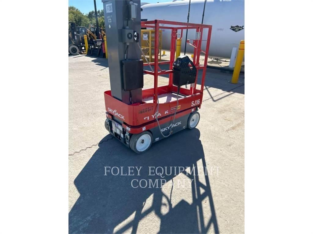 Skyjack SJ16 Šķerveida pacēlāji