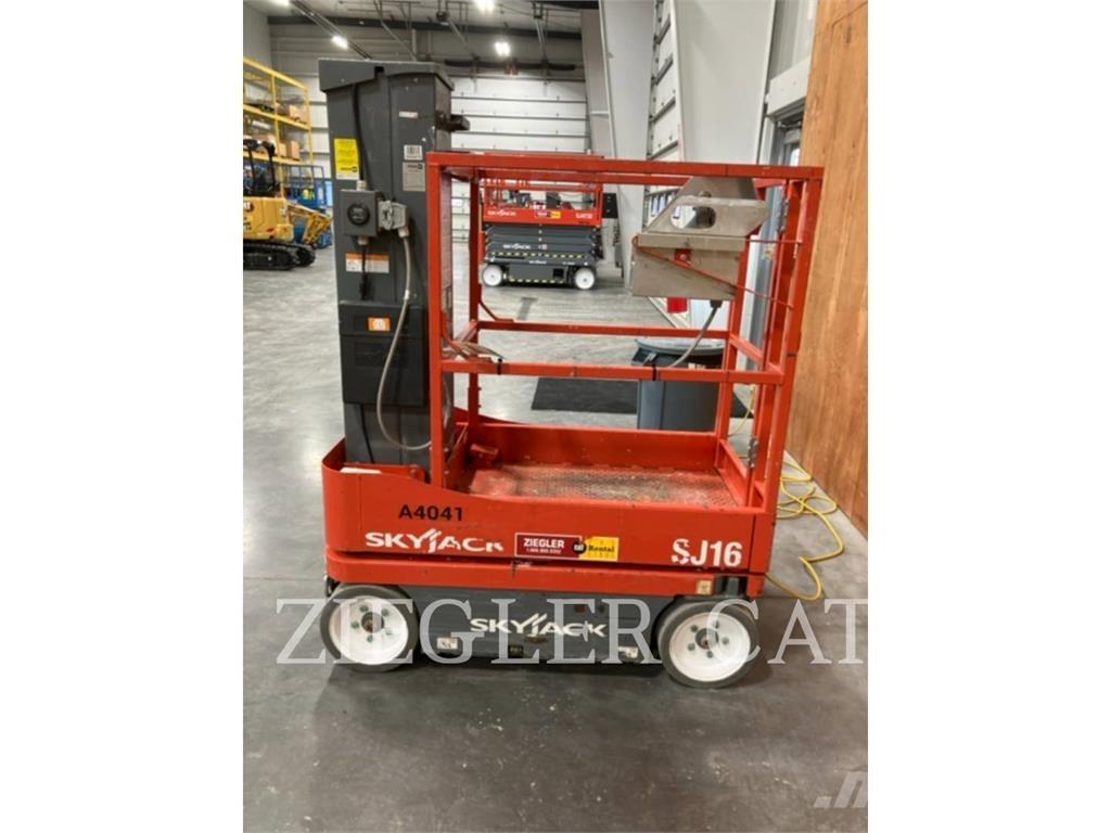 Skyjack SJ16 Šķerveida pacēlāji