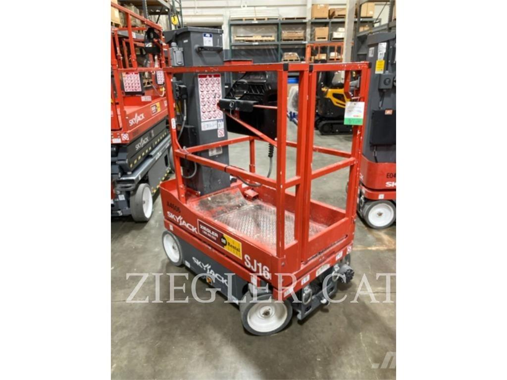Skyjack SJ16 Šķerveida pacēlāji