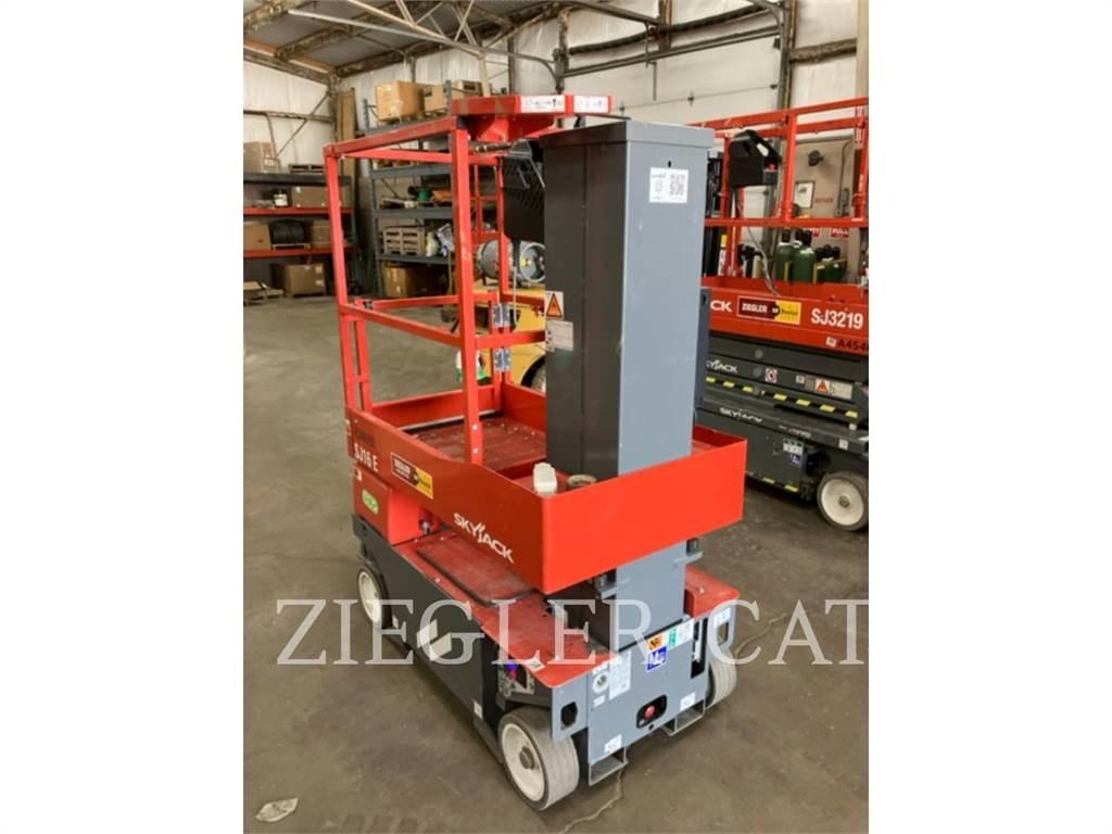 Skyjack SJ16E Šķerveida pacēlāji