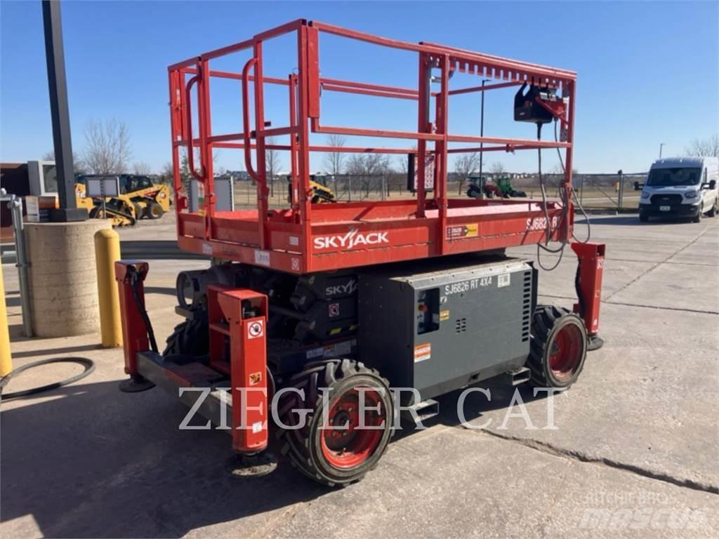 Skyjack SJ6826RT Šķerveida pacēlāji
