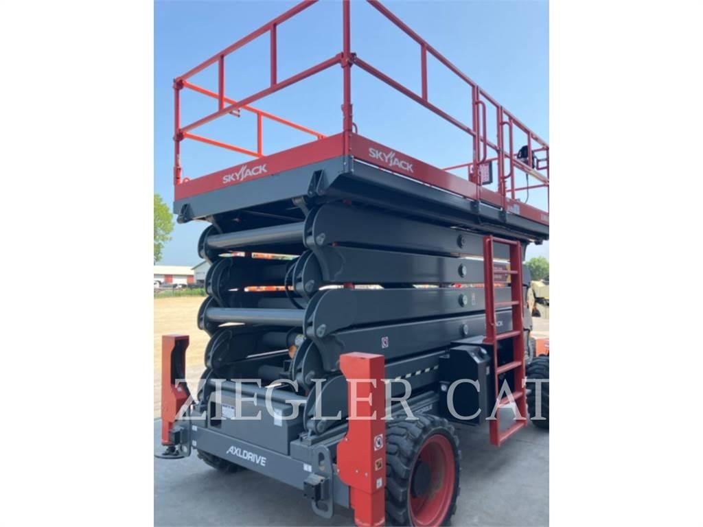 Skyjack SJ9664RT Šķerveida pacēlāji
