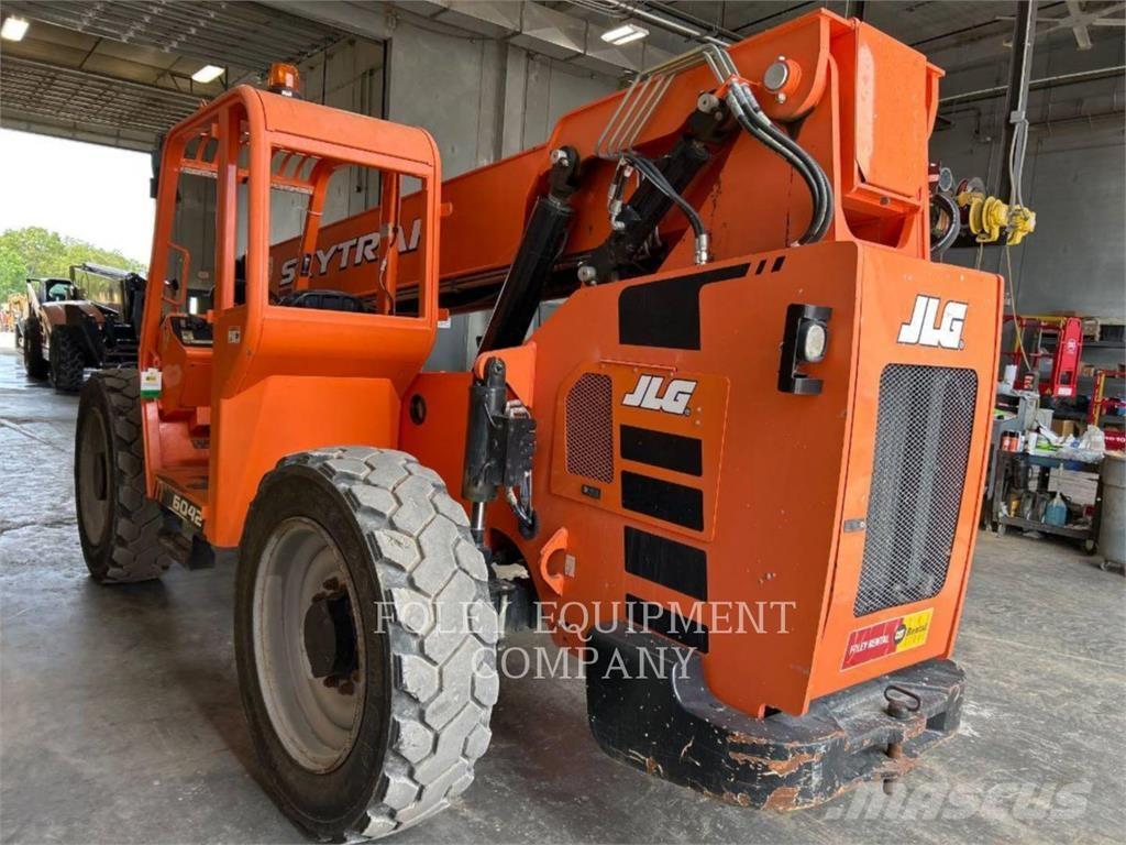 SkyTrak 6042O Teleskopiskie manipulatori