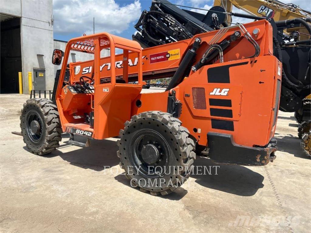 SkyTrak 8042O Teleskopiskie manipulatori