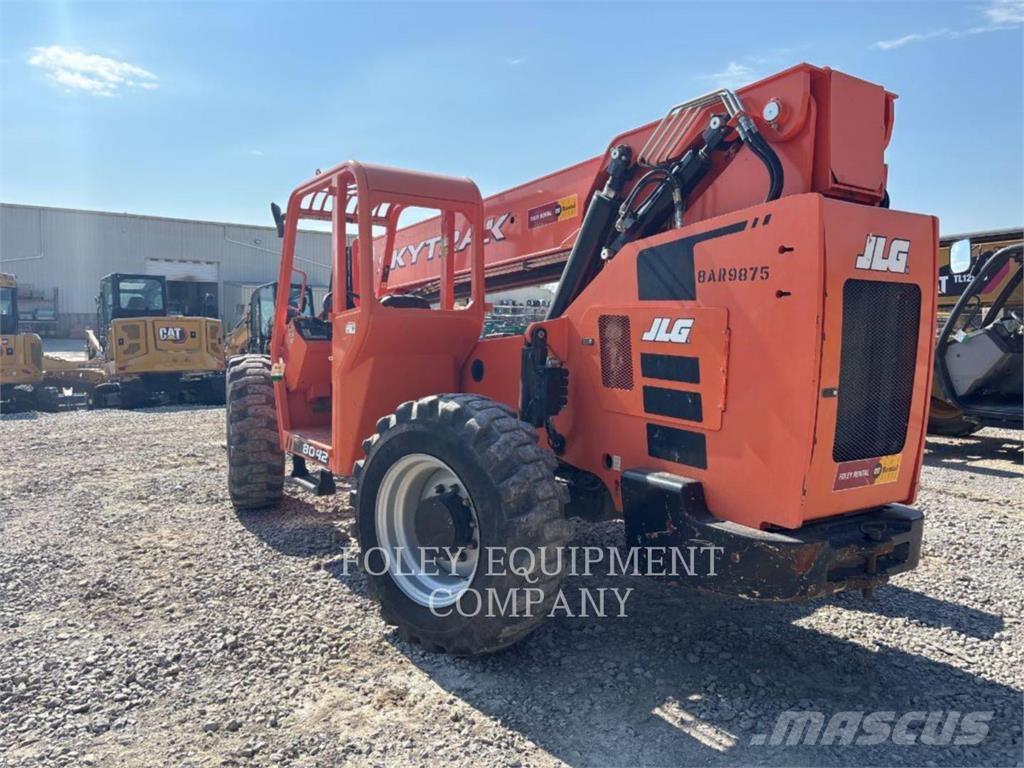 SkyTrak 8042O Teleskopiskie manipulatori