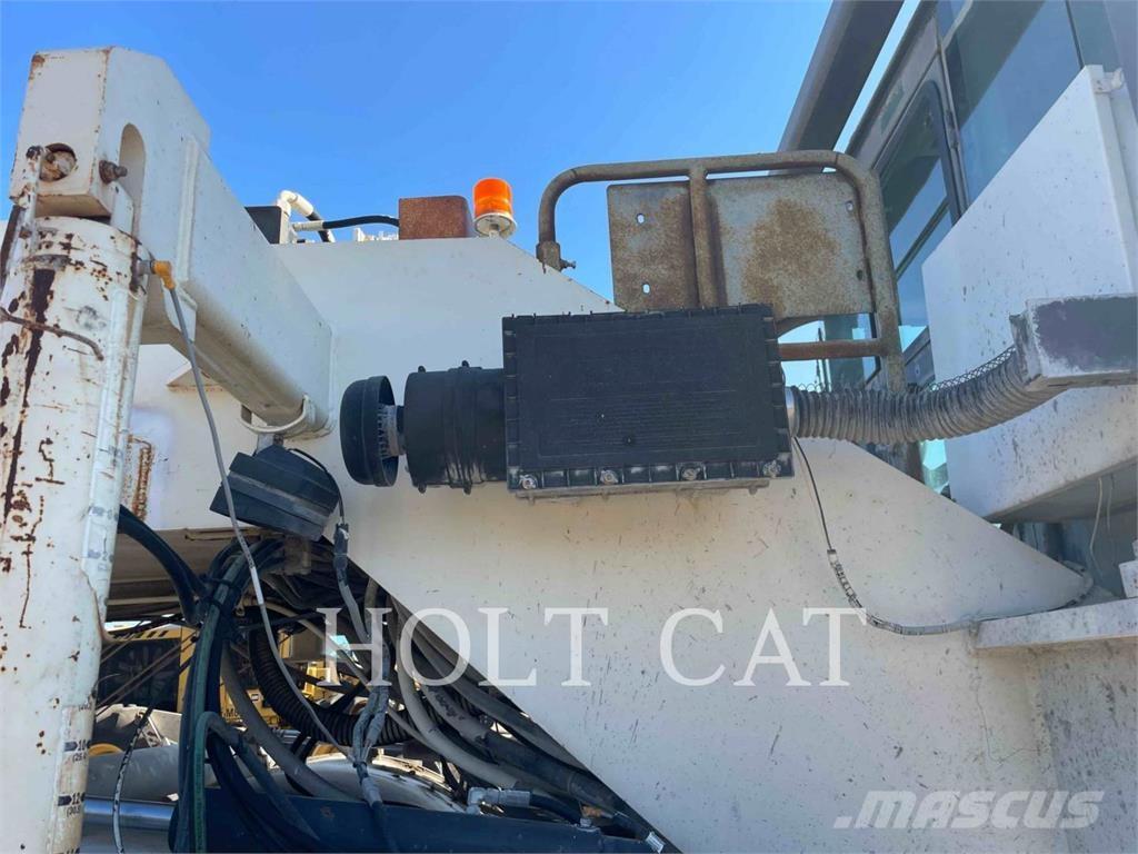 Terex RS446 Asfalta savācējs