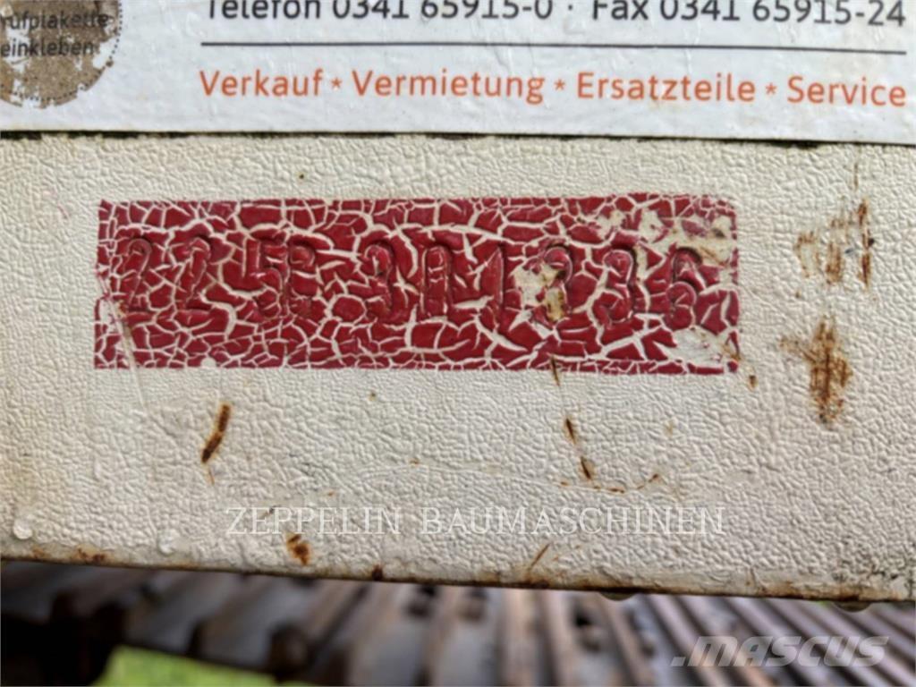 Terex TC225LC Kāpurķēžu ekskavatori