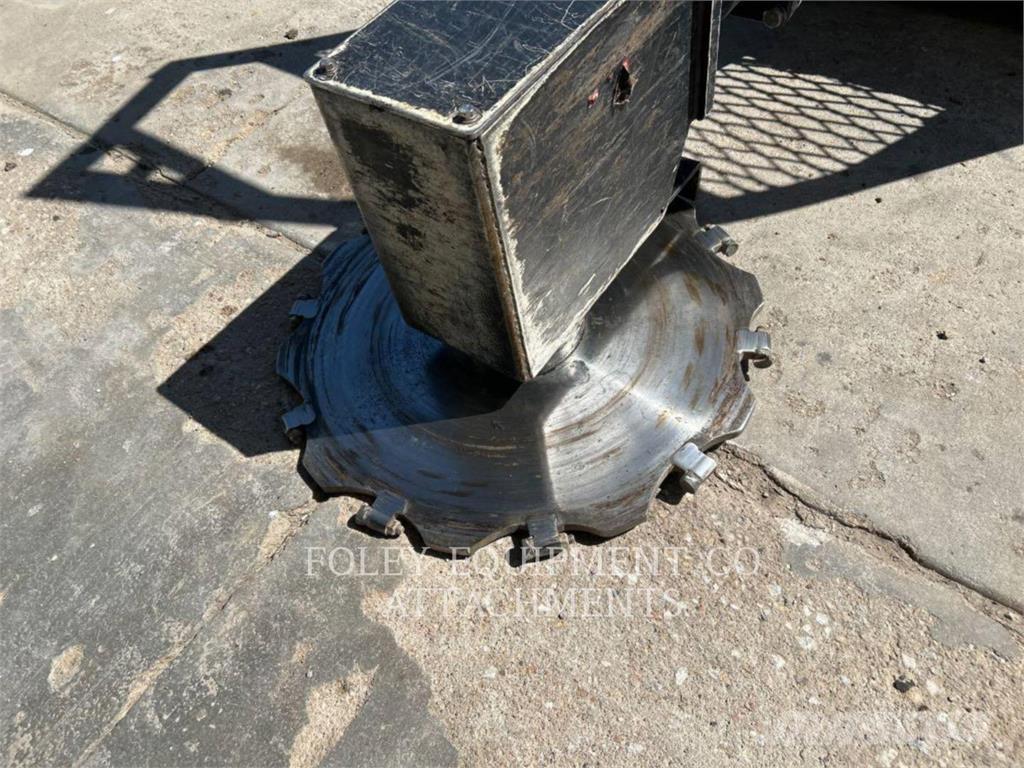 Vail TSASS30VHF Lietoti riteņu kompaktiekrāvēji