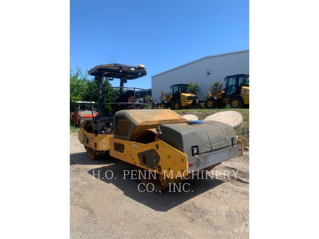 Volvo D110B Augsnes blīvētāji