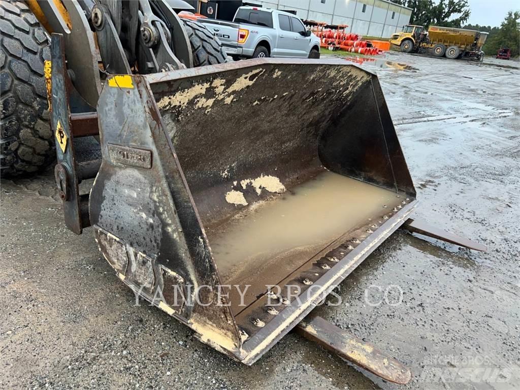 Volvo L70H Iekrāvēji uz riteņiem