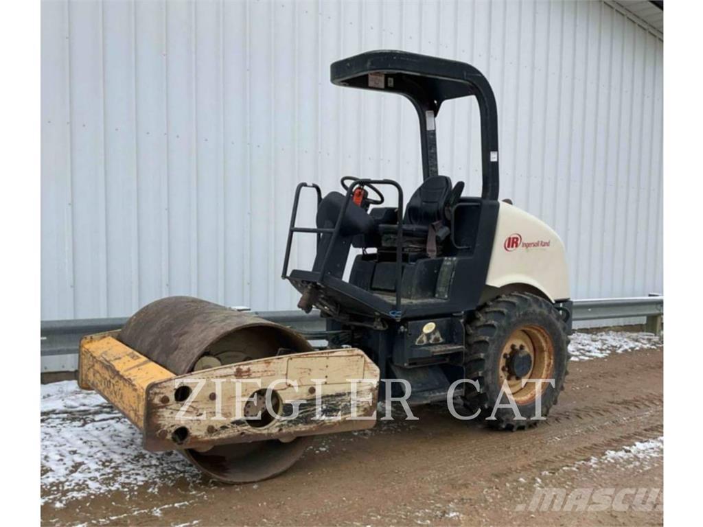 Volvo SD45 Augsnes blīvētāji