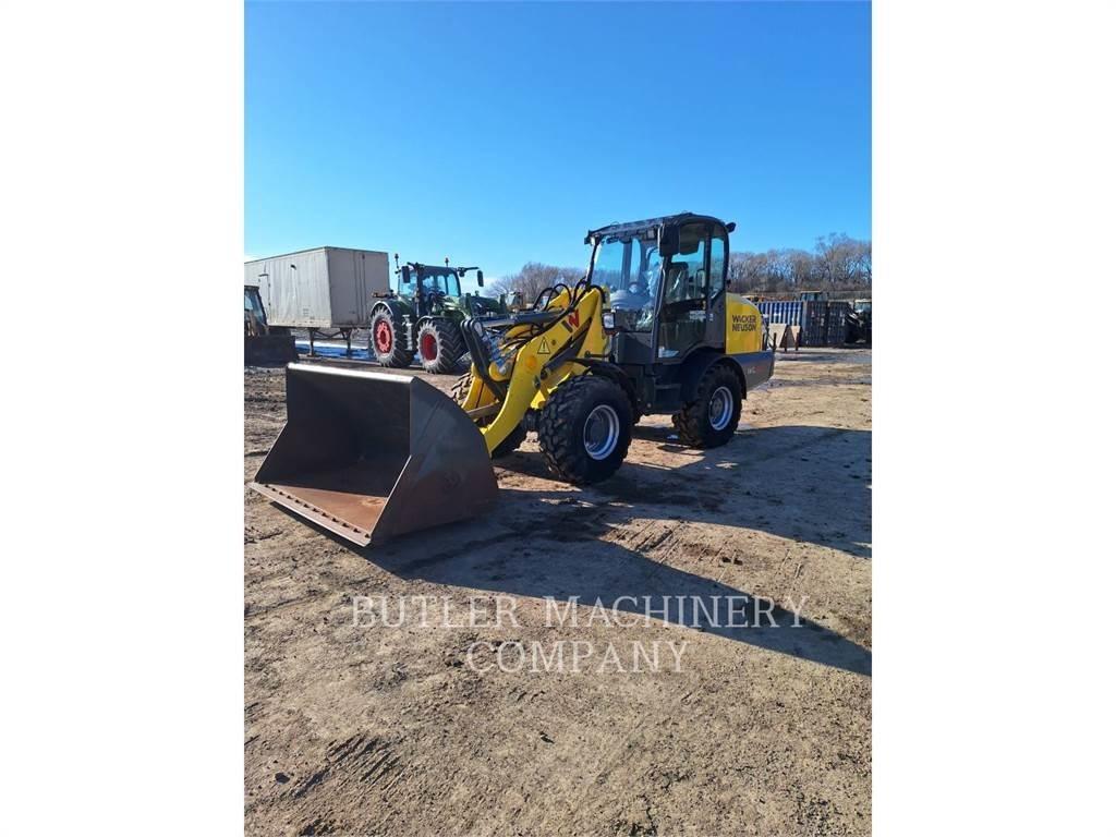 Wacker WL60 Iekrāvēji uz riteņiem