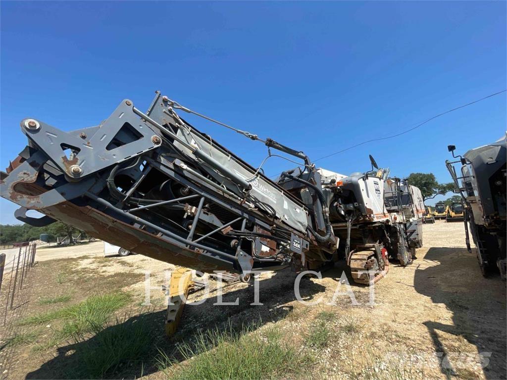 Wirtgen W220 Asfalta dzesēšanas iekārtas