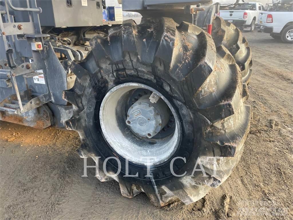 Wirtgen WR240I Asfalta savācējs