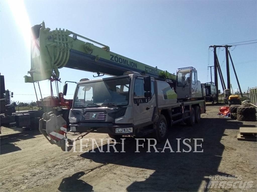Zoomlion ZTC250V31 Visurgājēji celtņi