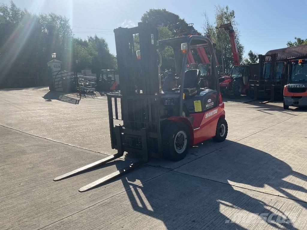 Manitou MI 25 G Teleskopiskie manipulatori