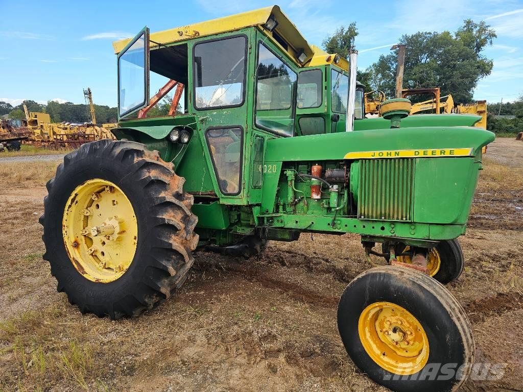 John Deere 4020 D Traktori