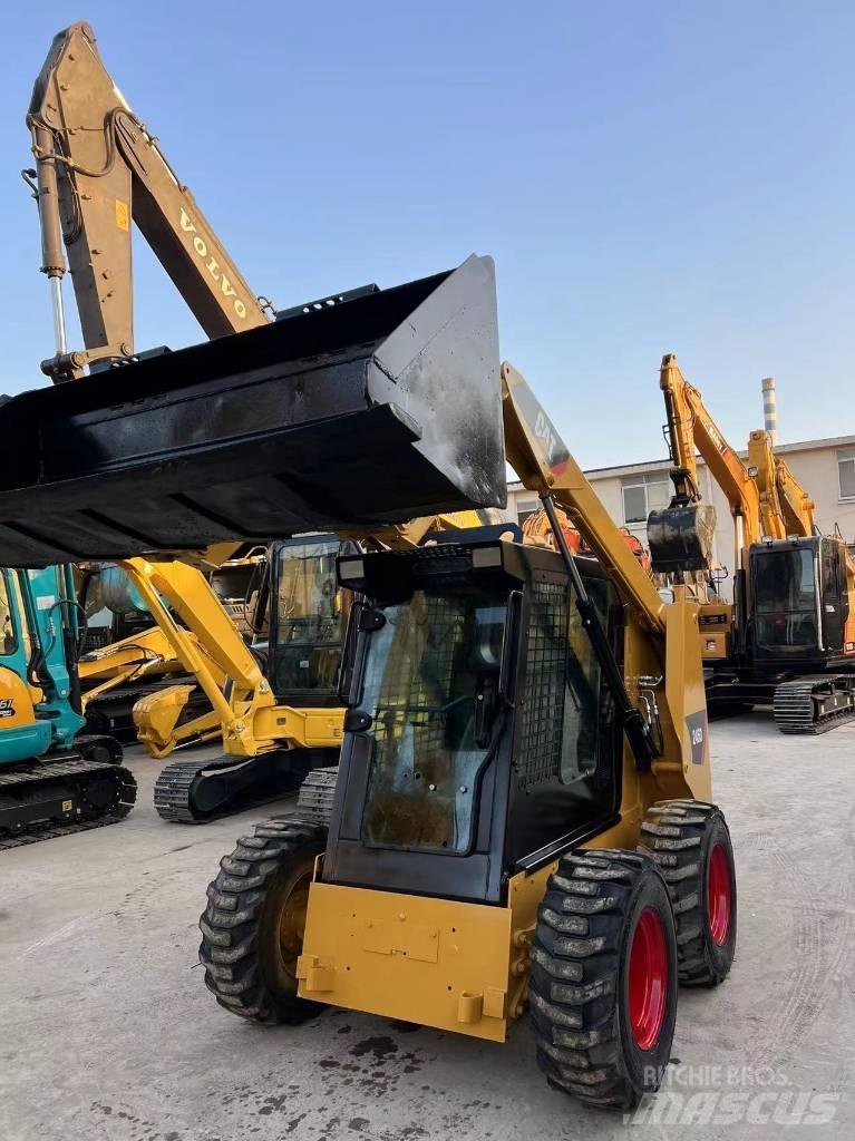 CAT cat262 Lietoti riteņu kompaktiekrāvēji
