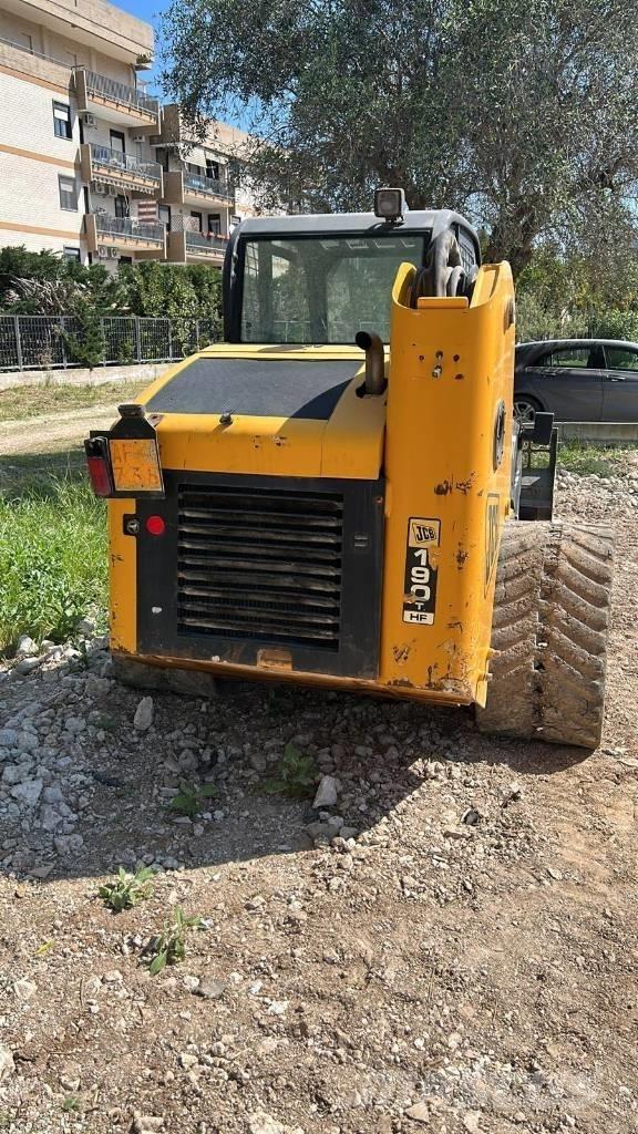 JCB 190 T Lietoti riteņu kompaktiekrāvēji