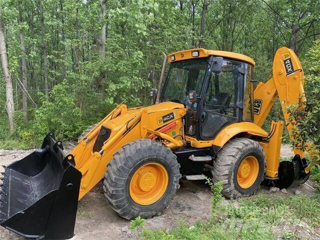 JCB 4CX Ekskavatori-iekrāvēji