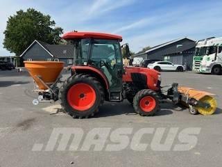 Kubota L2-452 Kompaktie traktori