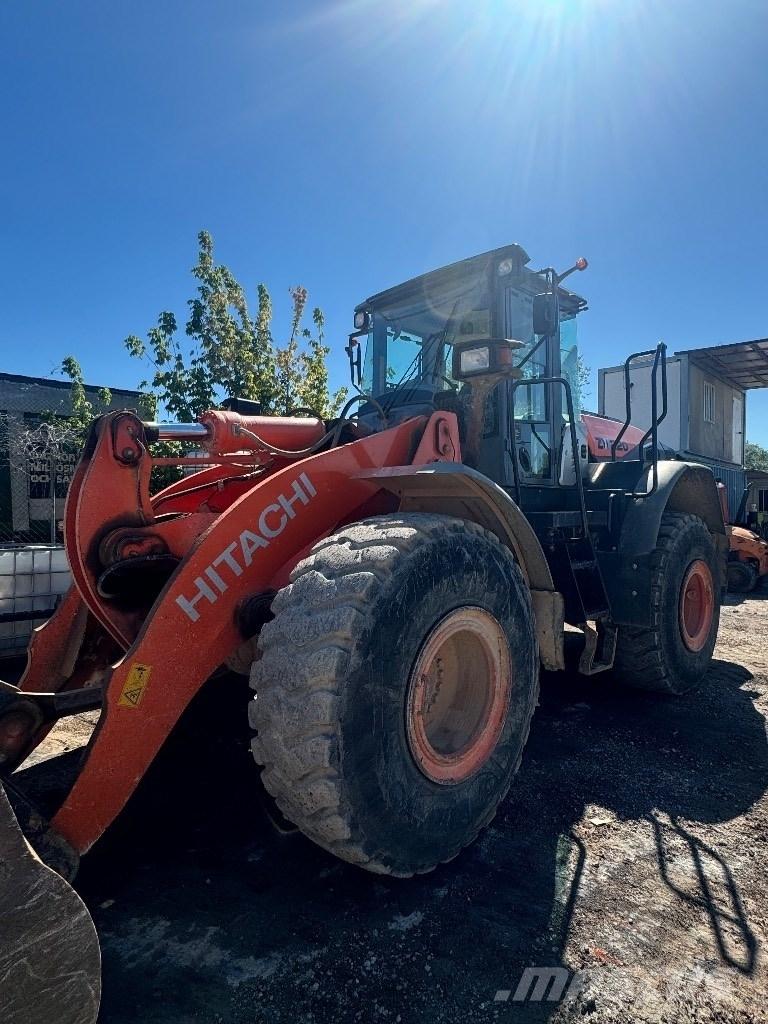 Hitachi ZW 220-3 Iekrāvēji uz riteņiem