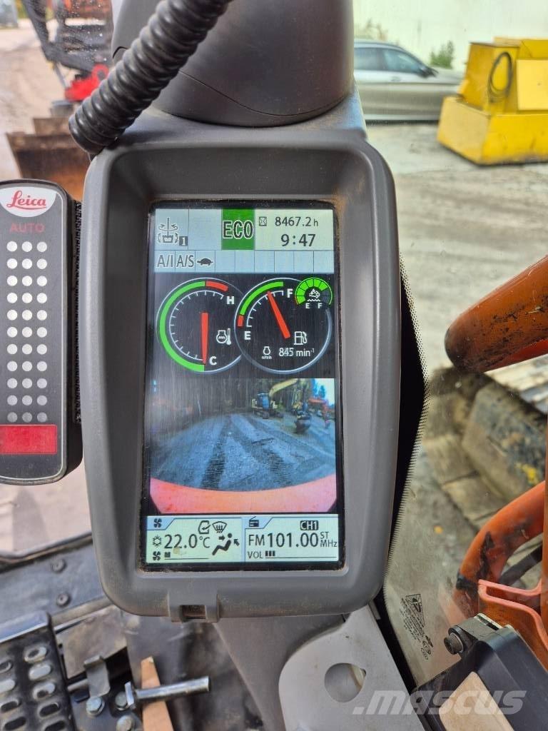 Hitachi ZX 300 LC-6 Kāpurķēžu ekskavatori
