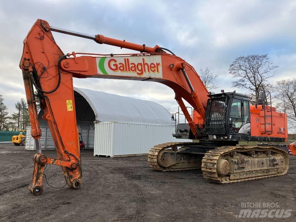 Hitachi ZX670LCH-5B Kāpurķēžu ekskavatori
