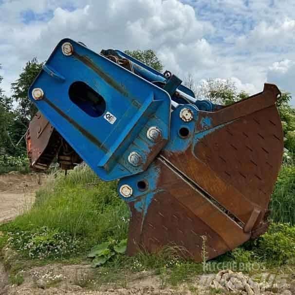  MRS Type 2-5 Kāpurķēžu ekskavators ar strēli