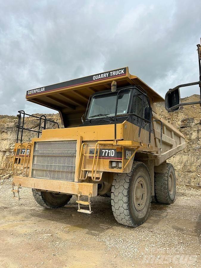 CAT 771D Mini pašizgāzēji