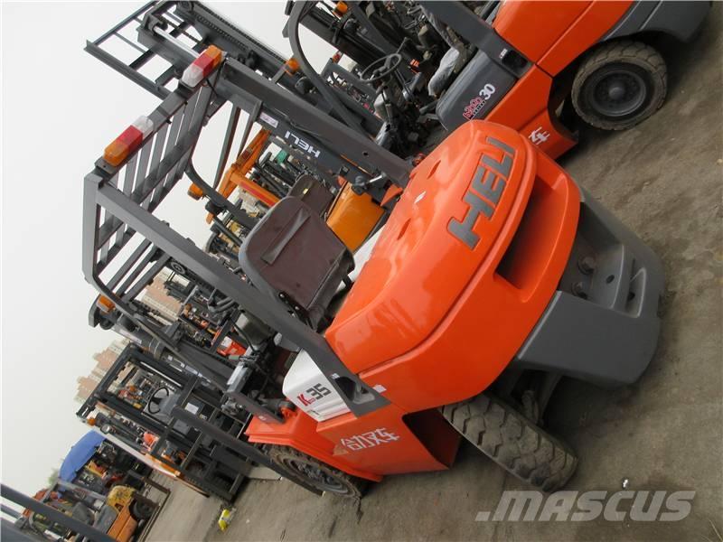 Heli FD30 Tehnika ar dīzeļa dzinēju