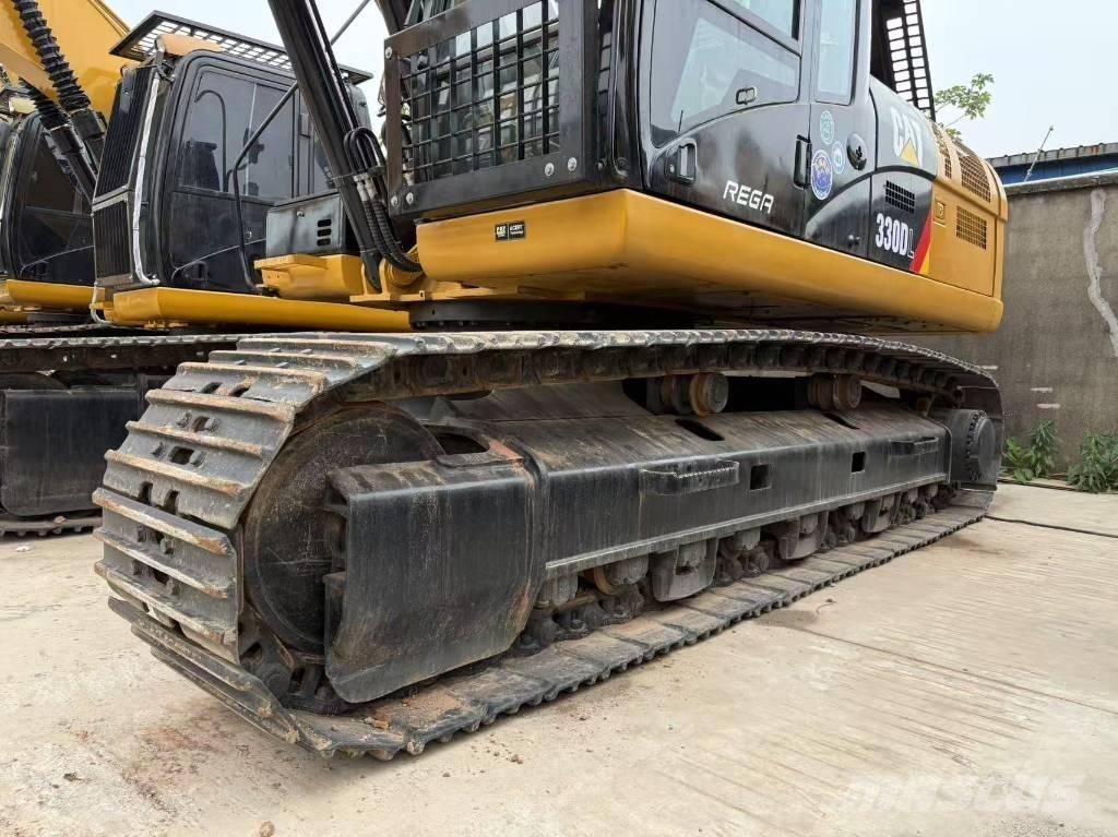 CAT 330 D2 Kāpurķēžu ekskavatori