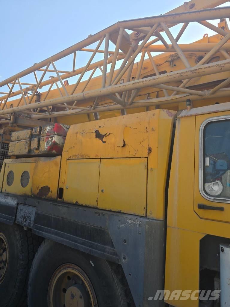 Liebherr LTM 1090 Visurgājēji celtņi