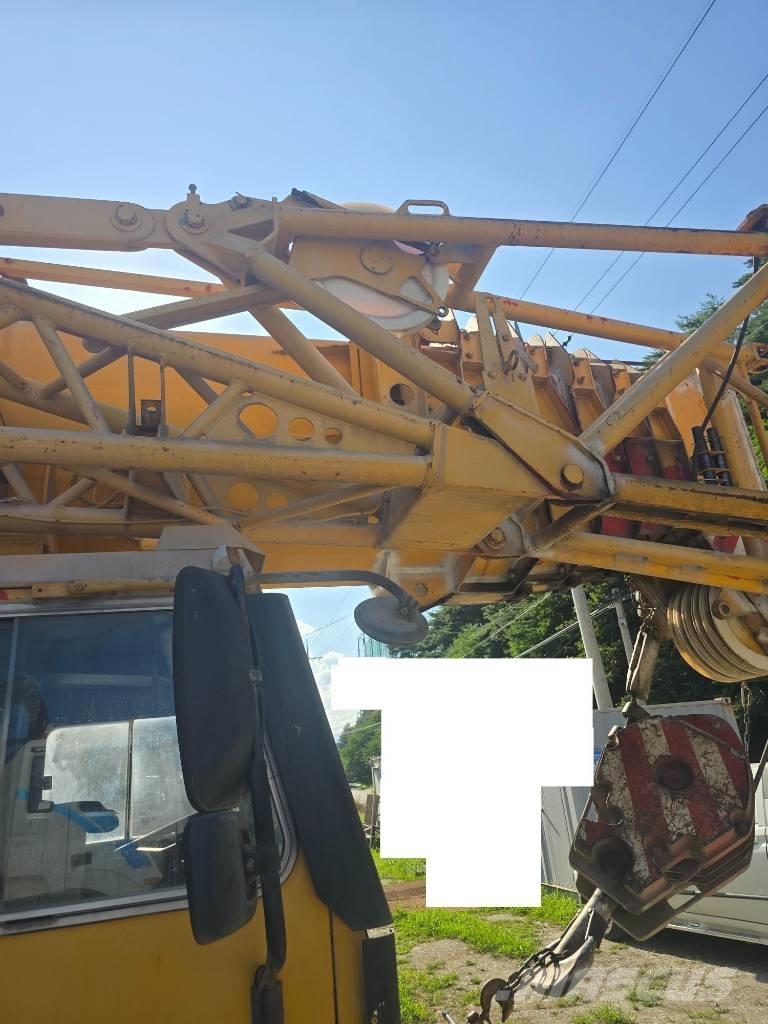 Liebherr LTM 1090 Visurgājēji celtņi