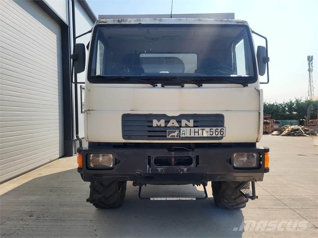 MAN 10.185LAEC 4X4 Furgons