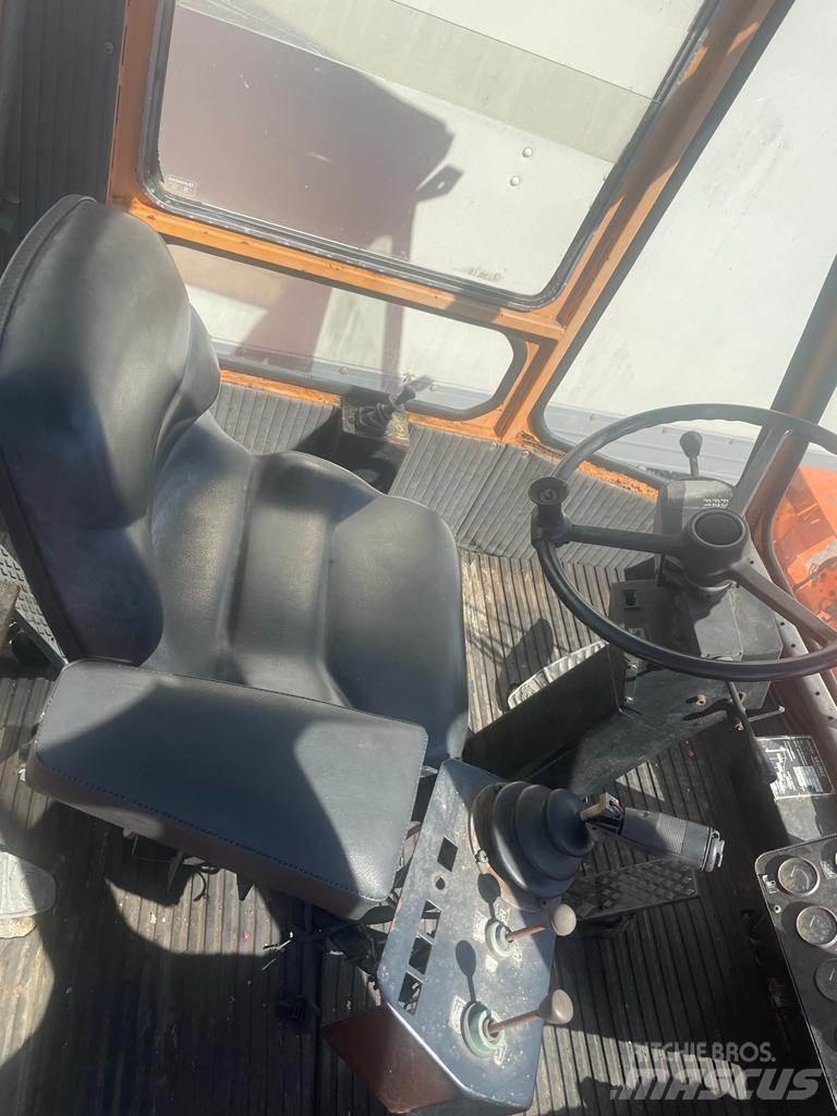 Valmet TD2212 Tehnika ar dīzeļa dzinēju