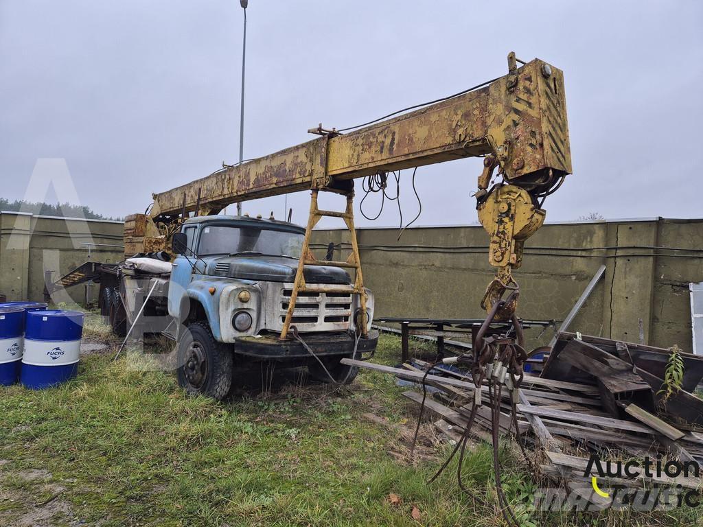 ZIL  Smagās mašīnas ar celtni