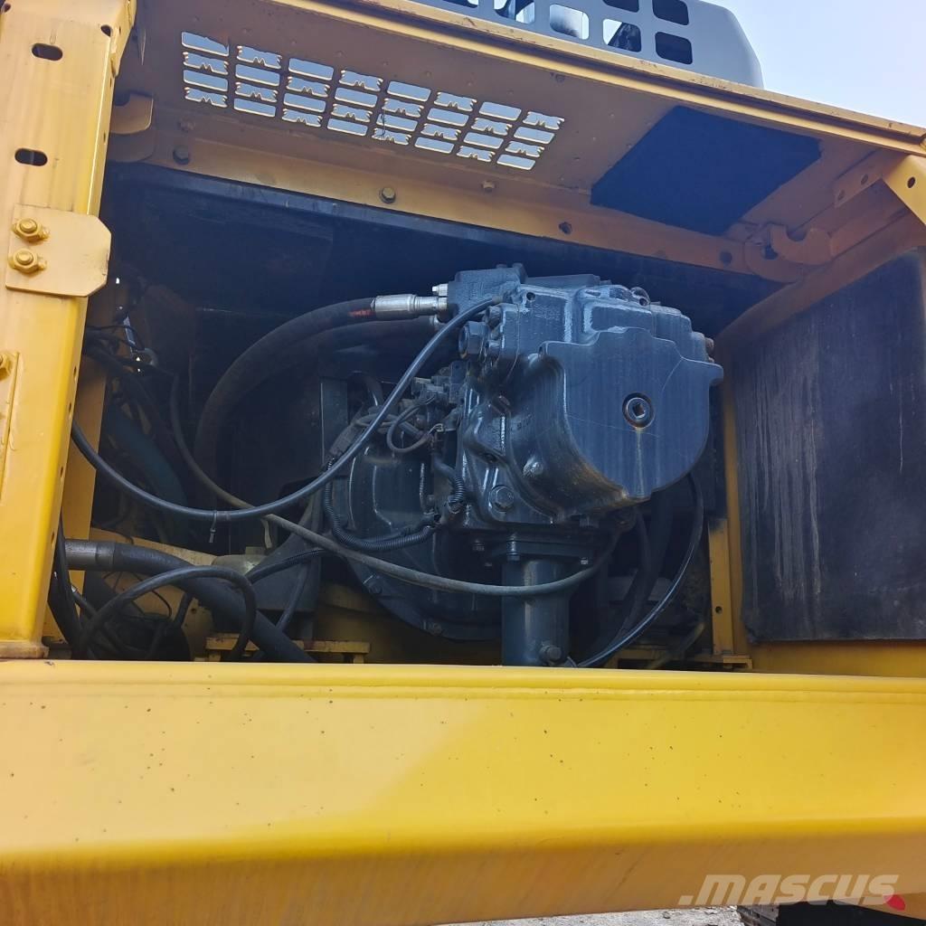 Komatsu PC 450 Kāpurķēžu ekskavatori