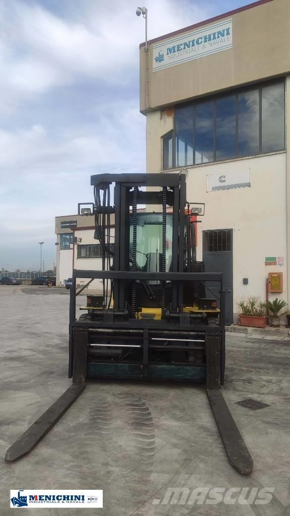 Hyster 9.00XM Tehnika ar dīzeļa dzinēju