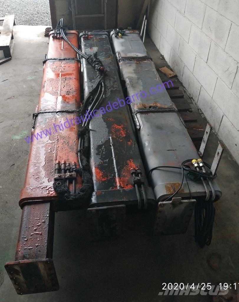 Palfinger BS 877 Iekrāvēju krāni