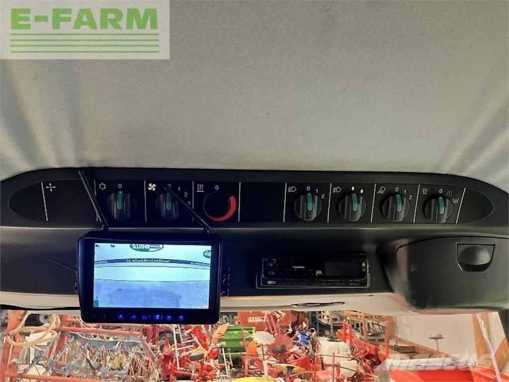 CLAAS medion 330 Ražas novākšanas kombaini