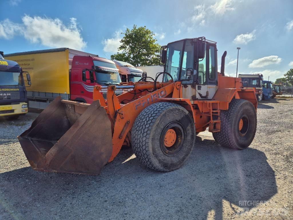 Hitachi FR 130 Iekrāvēji uz riteņiem