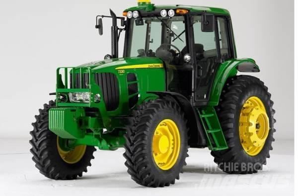 John Deere JD7330 Traktori