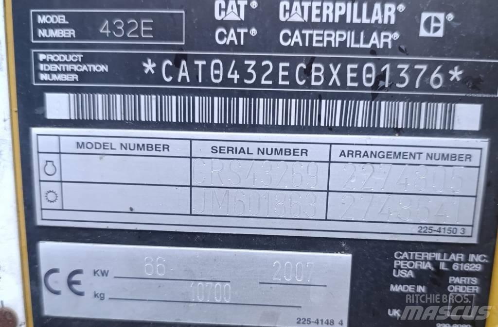 CAT 432 E 4x4 Ekskavatori-iekrāvēji