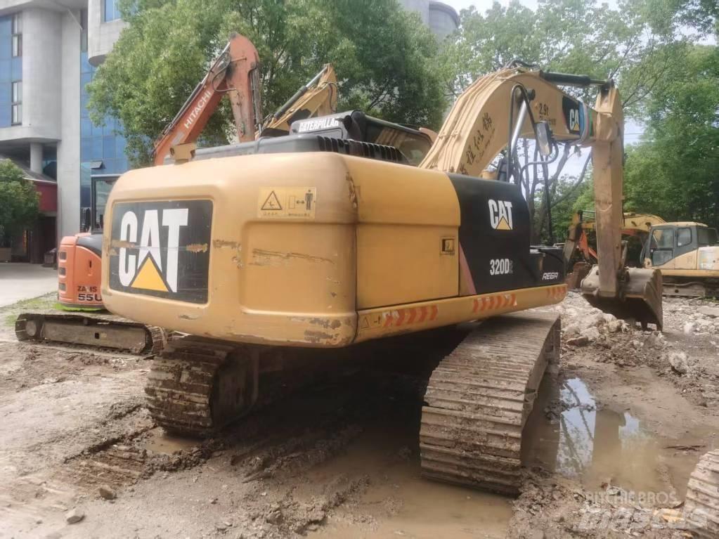 CAT 320 D L Kāpurķēžu ekskavatori