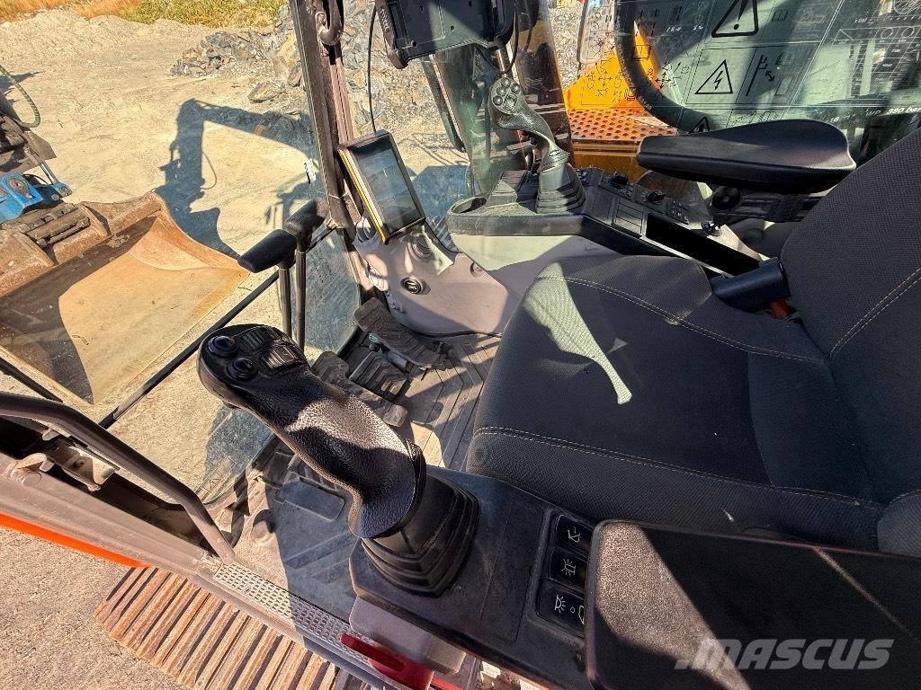 Volvo EC220EL Kāpurķēžu ekskavatori